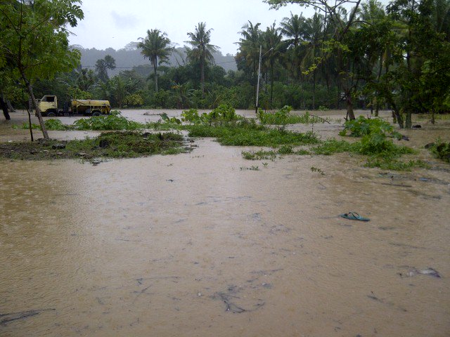 Hujan Deras, Kota Padang Dilanda Banjir Dan Longsor - InfoSumbar