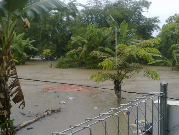 dari @killthedvck: MARANSI – Bung hatta banjir