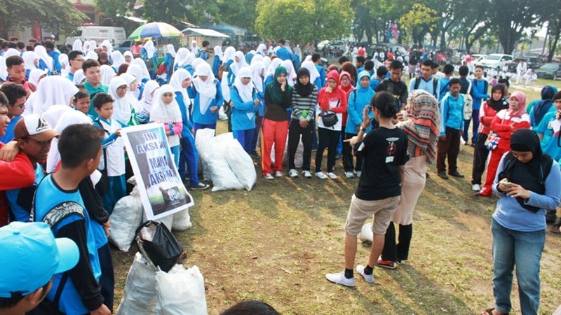 Aksi Earth Hour Padang