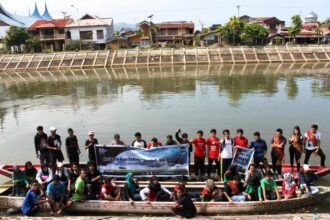 Foto bersama seluruh Peserta aksi #BandaBakaliBersih