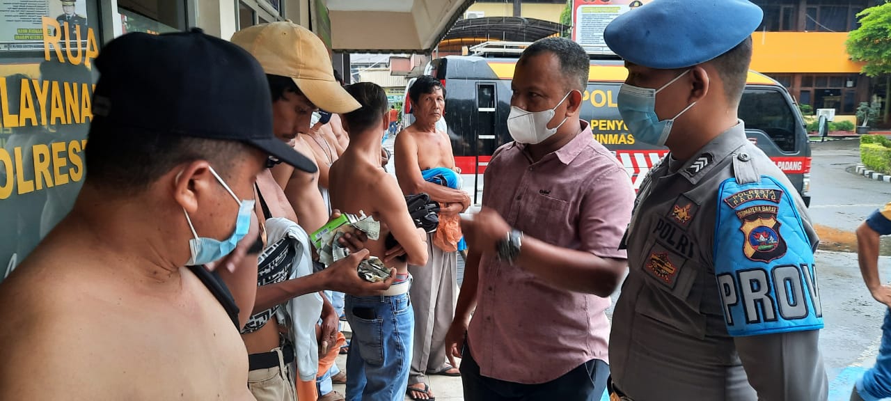 Polresta Padang Amankan 17 Orang terlibat Pungli