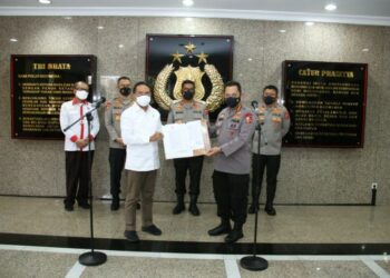 Kapolri Jenderal Listyo Sigit Prabowo memberikan izin pelaksanaan Liga I dan II (ist)