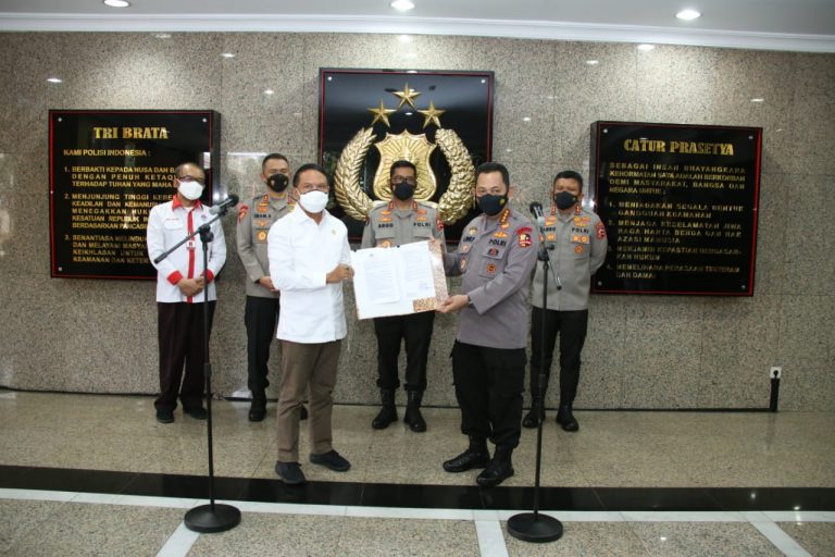 Kapolri Jenderal Listyo Sigit Prabowo memberikan izin pelaksanaan Liga I dan II (ist)