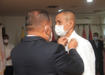 Ketua KONI Pusat Marciano Lantik Agus Suardi dan Pengurus KONI Sumatera Barat