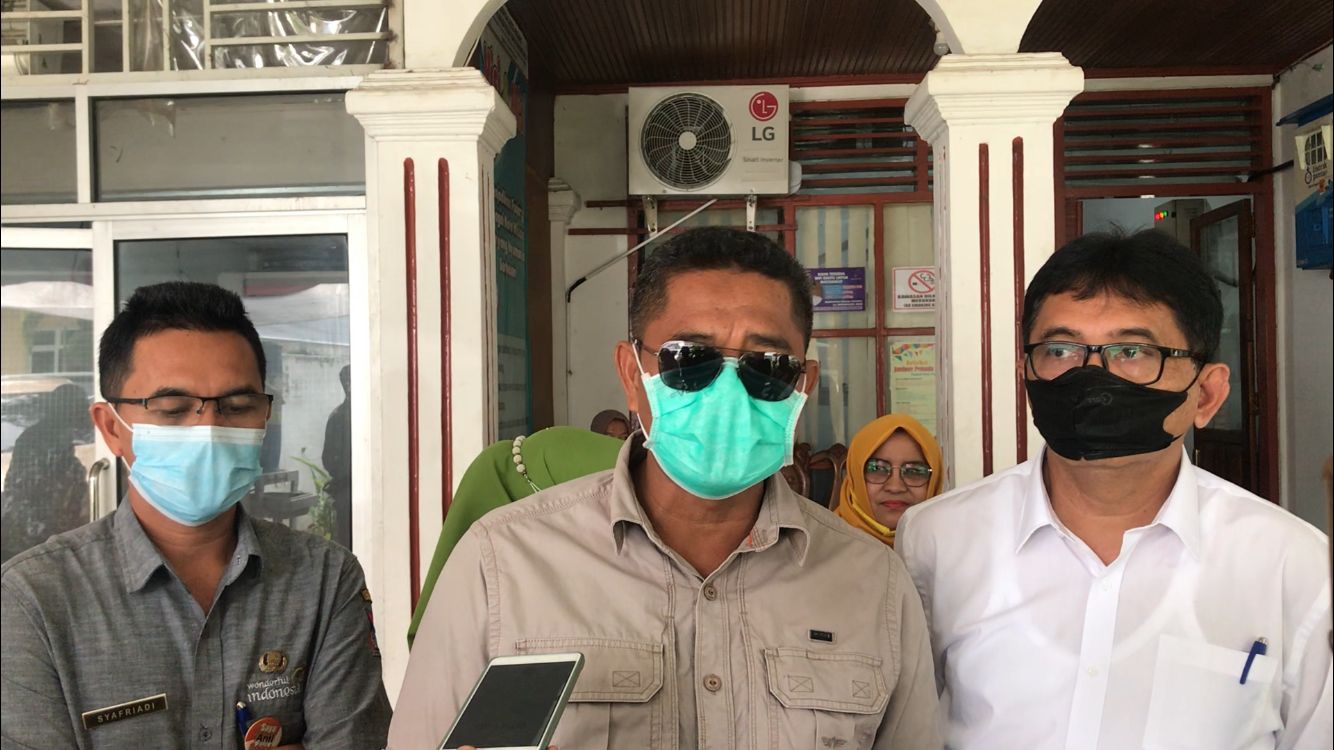 Ketua DPRD Kota Padang Syafrial Kani saat Kunjungi Kantor Dinas Pariwisata Kota Padang (2/9)(foto:iftitah/infosumbar)