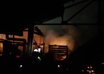 Video – 300 Kios Terbakar di Pasar Bawah Bukittinggi