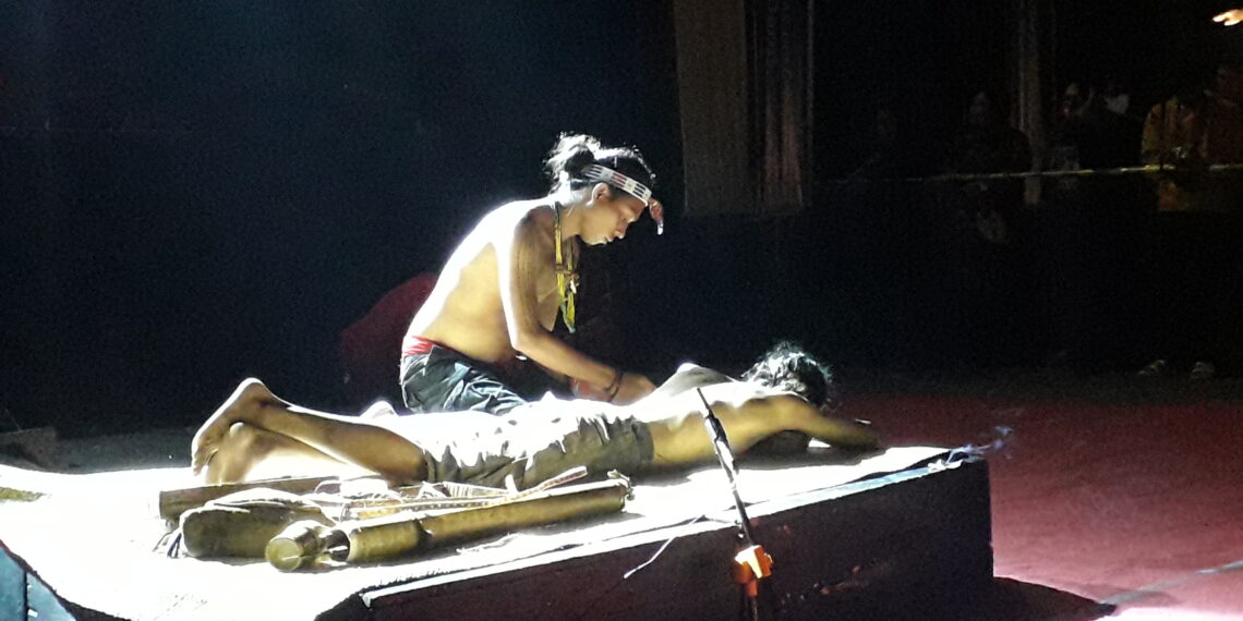 Titi, Tato Tradisional Suku Mentawai Ditampilkan di PKD Sumbar 2021