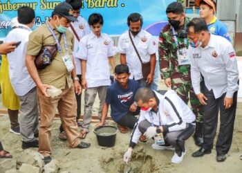Wagub Sumbar Lakukan Peletakan Batu Pertama Gedung IKM Papua 