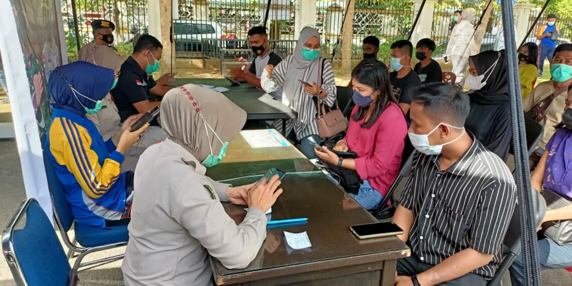 Masuk PPKM Level II, Padang Pariaman Giatkan Vaksin Door to door