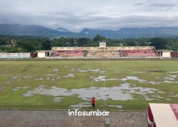 Lapangan Digenangi Air, Laga Semi Final Liga 3 Antara Batang Anai vs Gasliko Ditunda