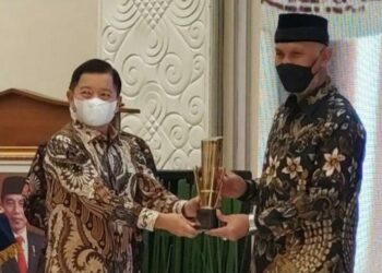 Sumbar Raih Peringkat 1 Terbaik Penghargaan Pembangunan Daerah