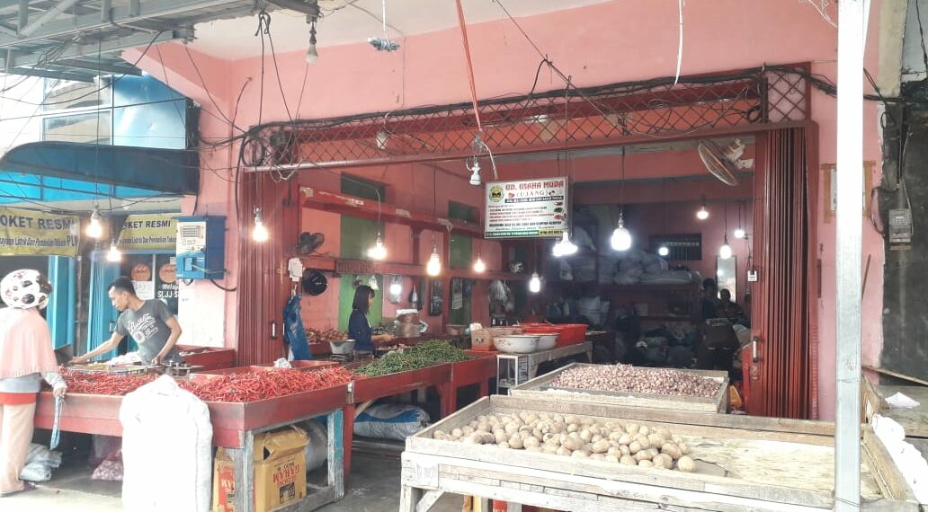 Jelang Nataru, Harga Cabai di Pasar Raya Padang Turun