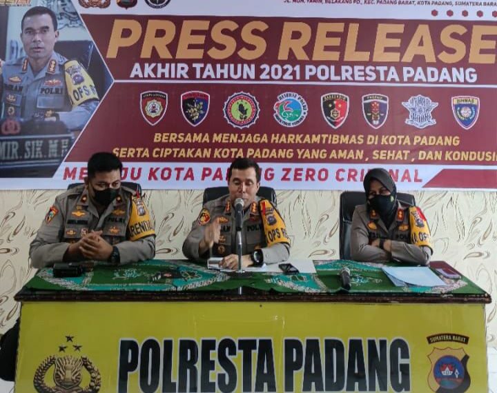 Polisi Catat Penurunan Tindak Kejahatan pada 2021 di Padang