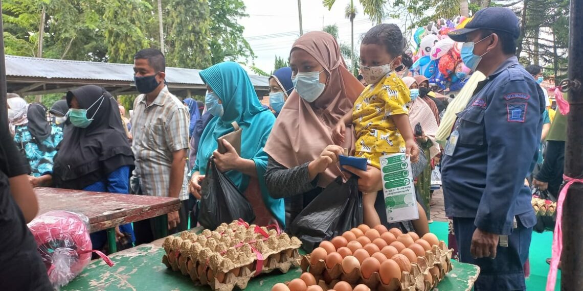 Pasar Murah di Kecamatan Pauh Harga Minyak dan Telur Dijual Lebih Murah