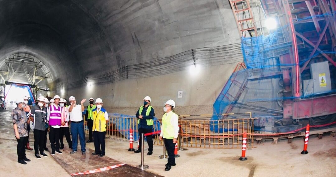 Sempat Terkendala, Pembangunan Terowongan 2 Kereta Cepat Ditinjau Presiden