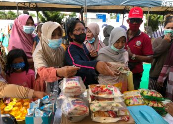 Pasar Pasar Murah Disambut Antusias. Pelaksana Siapkan Syarat untuk Beli Minyak Goreng