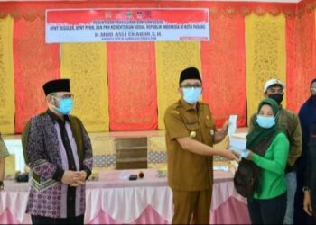 Kemensos RI Tuntaskan Penyaluran BPNT dan PKH Tahun 2021 di Padang