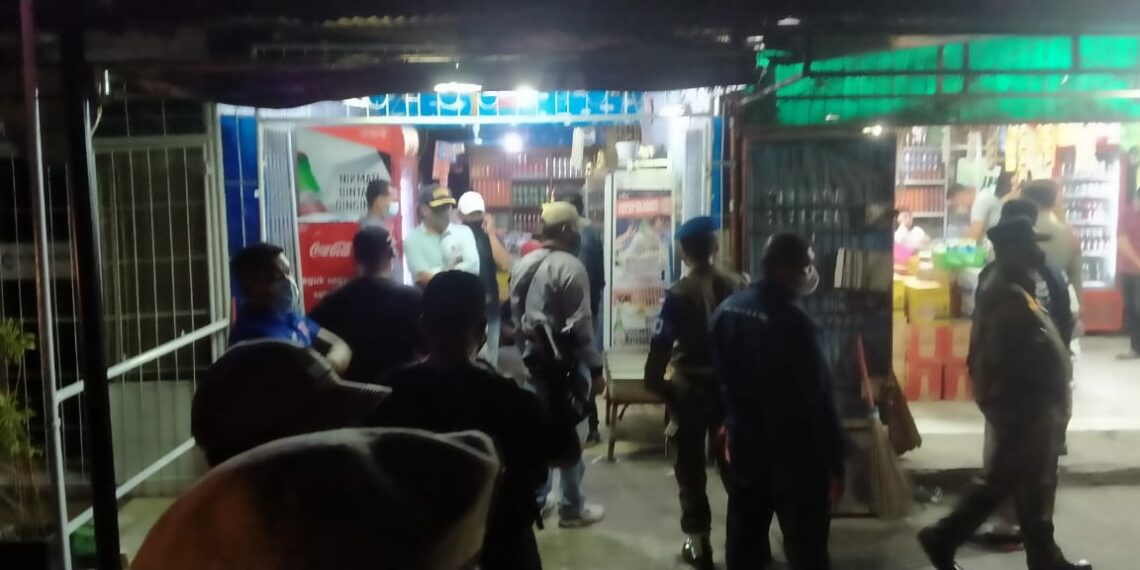 Tak Berizin, Ratusan Minuman Beralkohol Disita Satpol PP Padang