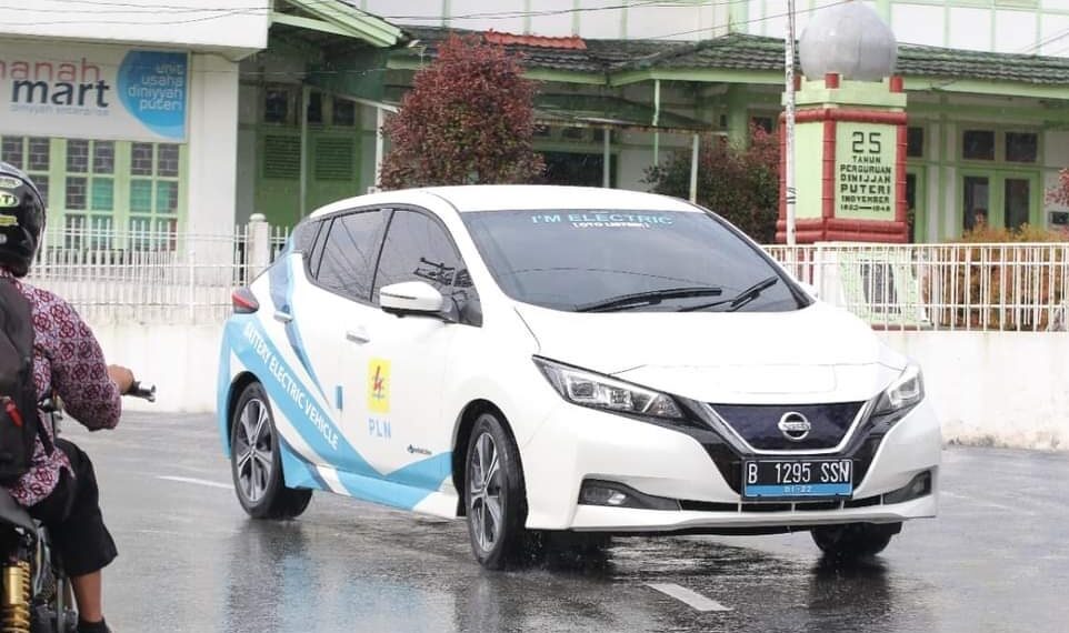 Mobil Listrik Mengaspal di Padang Panjang, PLN : Jauh Lebih Hemat dari BBM