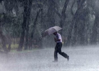 BMKG: Waspada Hujan Lebat Guyur Padang pada Sore hingga Malam Hari