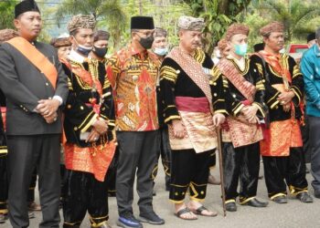 Patiambalau Bupati Khairunnas di Pelantikan LKAAM Solok Selatan Ungkap Peranan Strategis Lembaga Adat