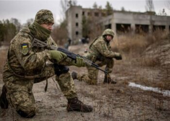 Presiden Ukraina Bebaskan Narapidana untuk Lawan Rusia