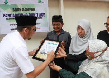 Sekarang Ini Sampah di Kota Padang Bisa Dikonversi Menjadi Tabungan Emas
