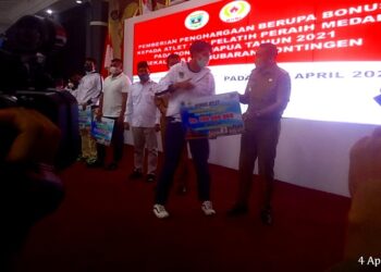 Pemprov Sumbar Kucurkan Bonus Atlet dan Pelatih Peraih Medali PON XX-2021 Papua, PR Berat Menanti Olahraga Ranah Minang