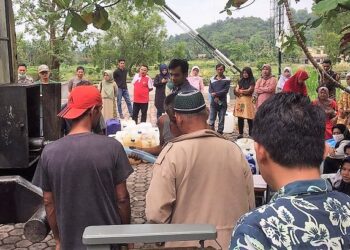 Jaga Pasokan dan Kestabilan Harga, Pemkab Limapuluh Kota Salurkan 18 Ton Minyak Goreng Bersubsidi Kepada Pedagang dan UMKM