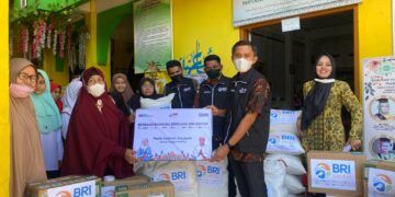 Berbagi Bahagia Bersama BRI Group, BRI Khatib Sulaiman Santuni Panti Asuhan