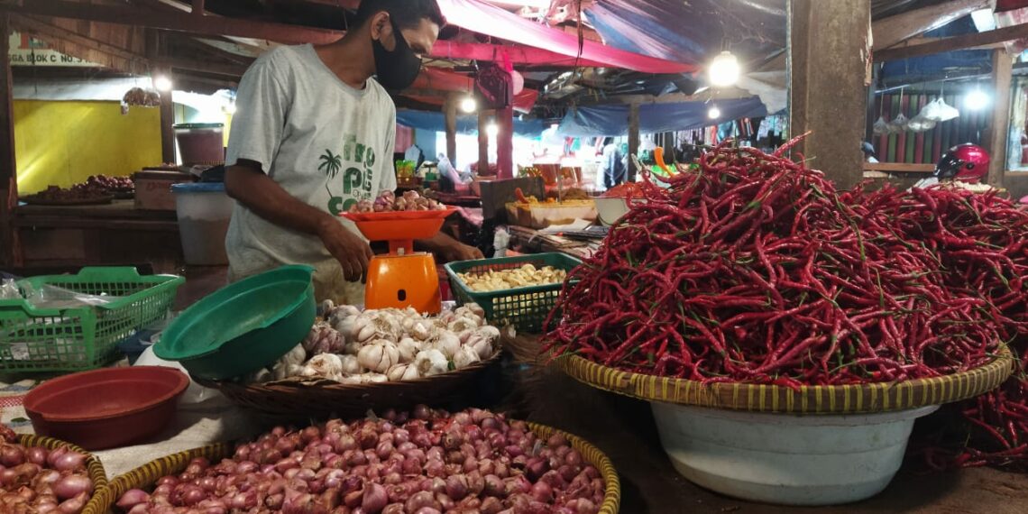 Dua Minggu Menjelang Lebaran, Harga Bahan Pokok di Pasar Raya Solok Mulai Naik