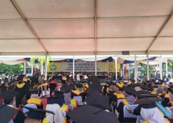 Universitas Bung Hatta Gelar Wisuda ke-77 Secara Tatap Muka, Luluskan Sebanyak 577 Wisudawan