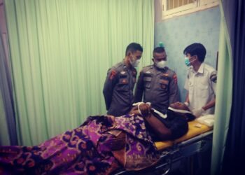 Dievakuasi Polisi, Seorang Warga Dilaporkan Meninggal Setelah Sempat Pingsan di Pantai Cerocok