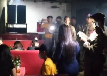 Satpol PP Temukan Kafe Karaoke Langgar Batas Operasional dan Amankan Pemandu Tak Ber-KTP