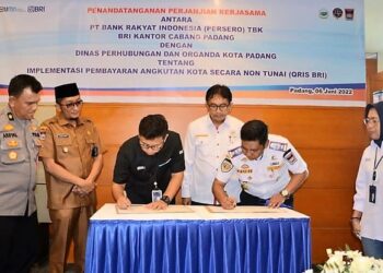 Pembayaran Ongkos Angkot di Kota Padang Pakai Aplikasi QRIS BRI