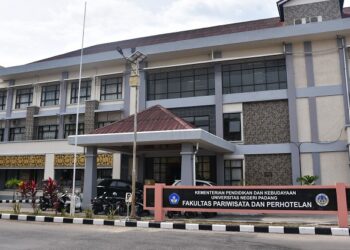 UNP Bangun Hotel Untuk Pengembangan Prodi Pariwisata dan Perhotelan, Hendri Septa: Semoga Bermanfaat Bagi Kemajuan Kota Padang