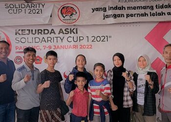 11 Atlet Akademi Seni Beladiri Karate Indonesia Sumatera Barat Bertolak ke Jakarta Ikuti Kejurnas di GOR Ciracas