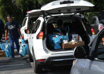 Inflasi yang Tinggi Menyebabkan Ribuan Warga di Amerika Serikat Rela Mengantre Bantuan Makanan