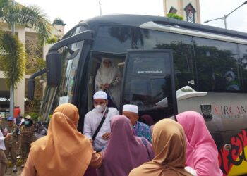 49 Jemaah Haji Kota Solok Telah Sampai di Kampung Halaman