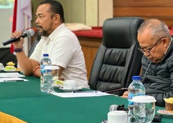 Rakor dan Workshop PPID Kab/Kota se-Sumbar, Komisioner KI Adrian Tuswandi: Pemerintah Jangan Alergi dengan Keterbukaan Informasi Publik