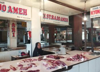 Pasca Hari Raya Idul Adha, Penjualan Daging di Pasar Raya Kota Solok Menurun