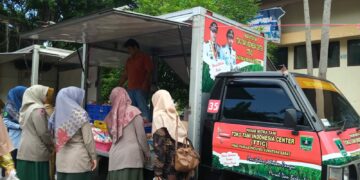 Gelar Bazar Murah, Dinas Perikanan dan Pangan Kabupaten Solok Bantu Masyarakat Saat Harga Bahan Pokok Tinggi