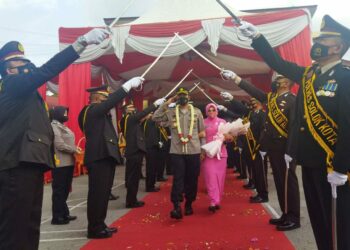 AKBP Ferry Suwandi : Antara Sedih dan Senang Meninggalkan Polres Solok Kota