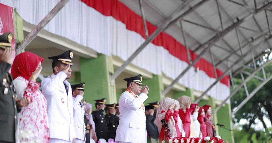 Pemkot Solok Laksanakan Upacara Bendera Peringatan HUT RI ke 77 di Lapangan Merdeka