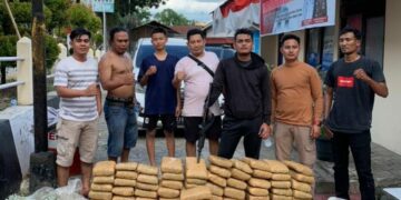 Sekarung Goni Berisi Puluhan Kilogram Ganja Siap Edar Disita di Solok
