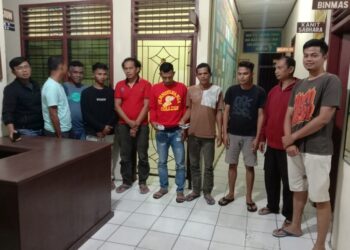 Main Song Sambil Berjudi, Lima Warga Agam Ditangkap Polisi