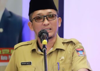 Wali Kota Padang Komitmen Perjuangkan Nasib Guru Honorer Lulus Passing Grade