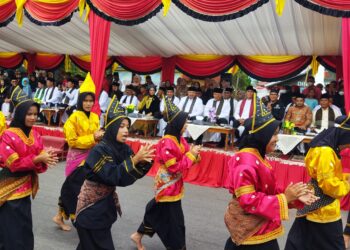 Tampilkan Ragam Kesenian dan Budaya Kota Solok, Pawai Budaya Diikuti Antusias Masyarakat