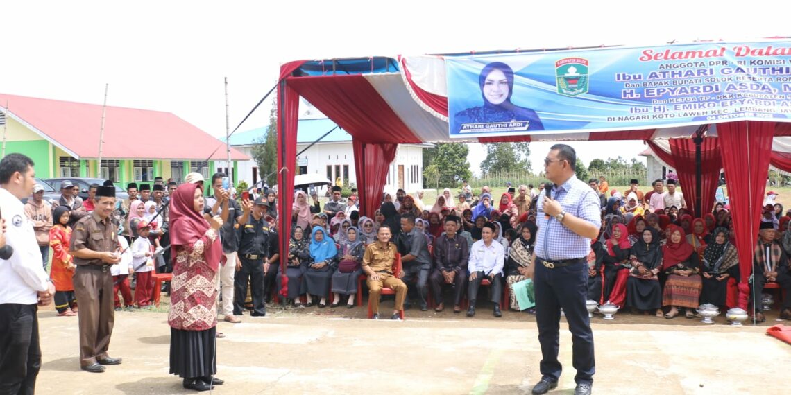 Bupati Solok Kunjungi Koto Laweh, Warga Minta Pembangunan Nagari