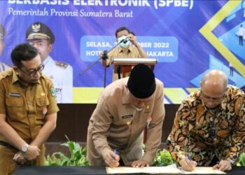 Pemprov Sumbar MoU dengan Yayasan Internet Indonesia
